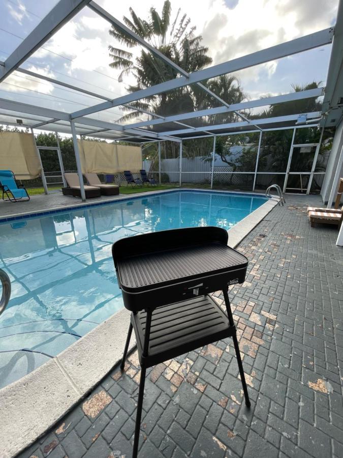 فيلا Pool Vacation هوليوود المظهر الخارجي الصورة